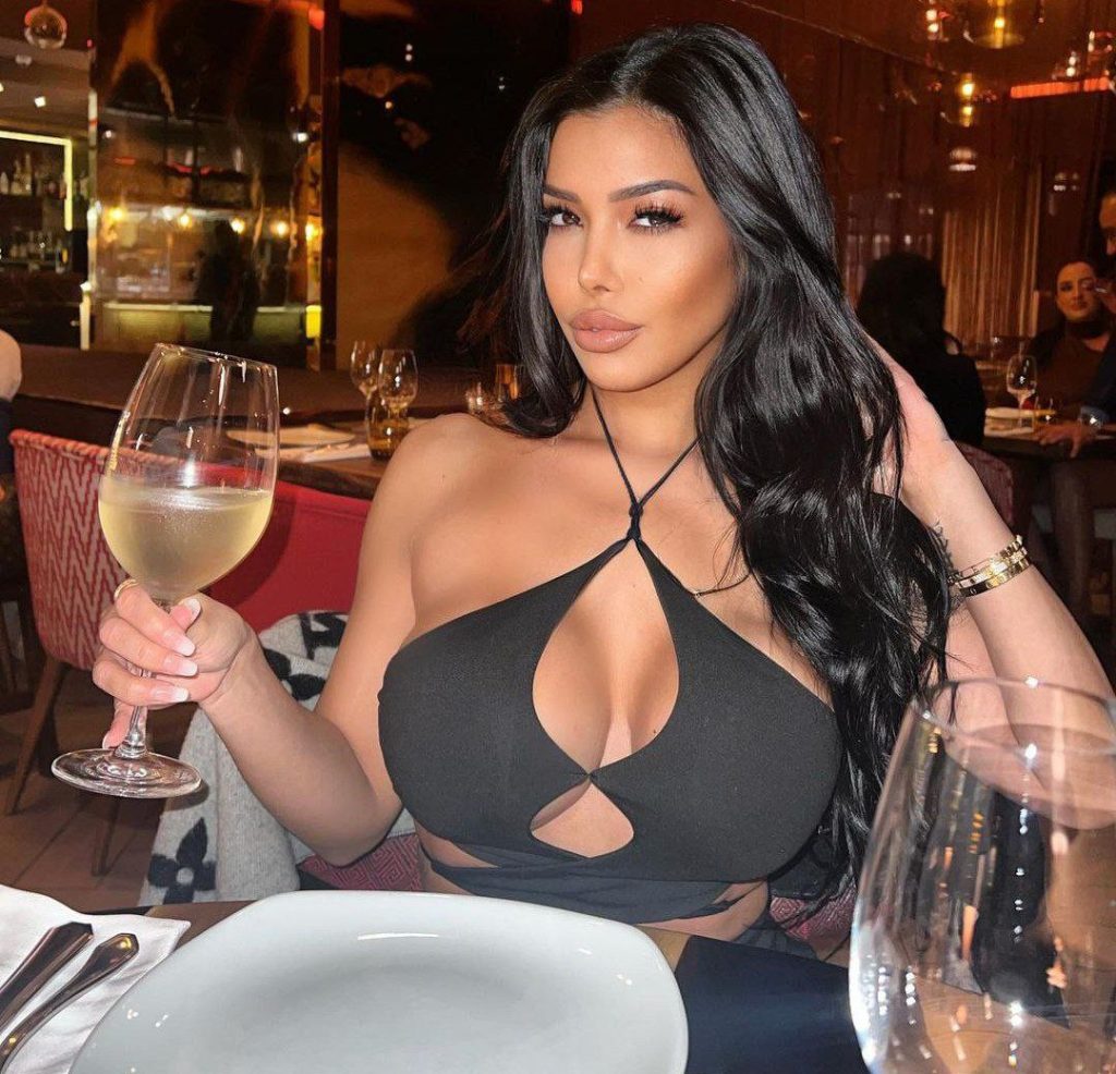 Elite escort from Pamela Dubai works in