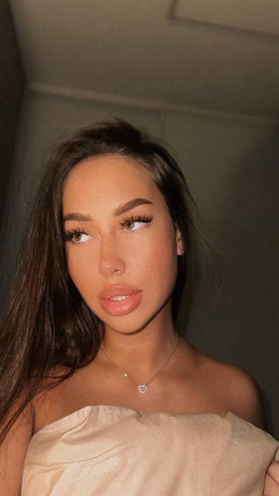 Elite escort from Maya Dubai works in