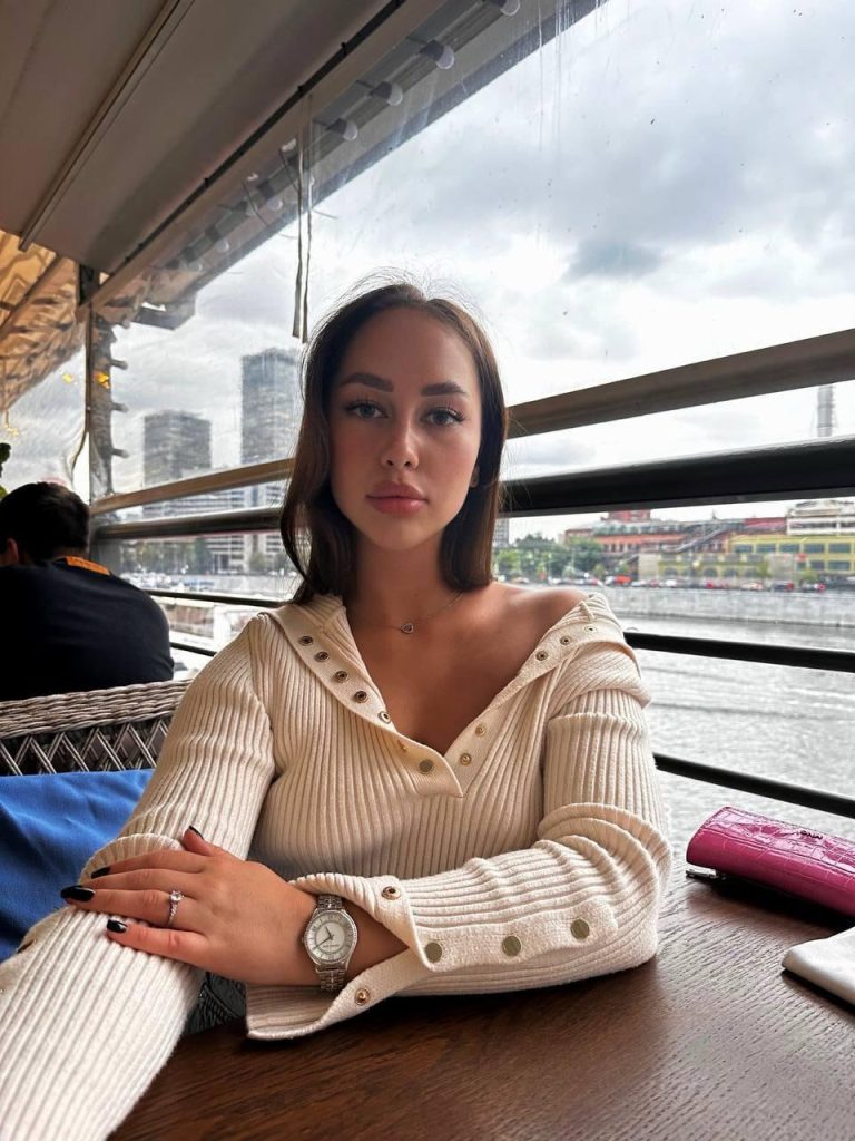 Elite escort from Maya Dubai-Stars