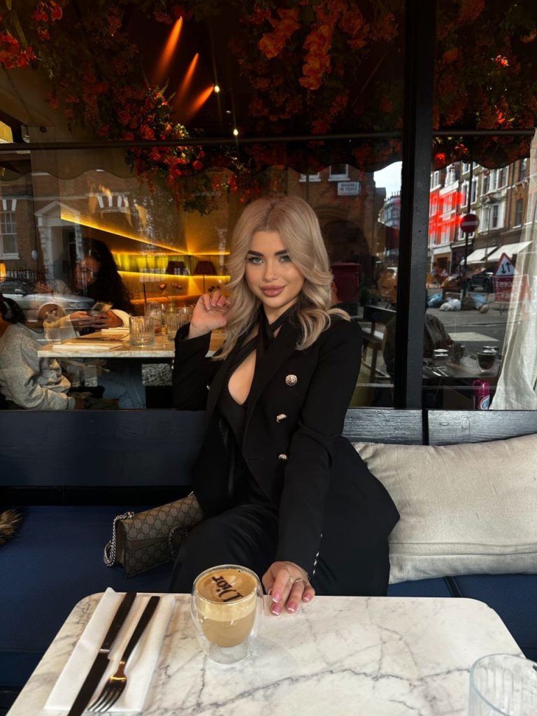 Elite escort from Stefani Dubai works in