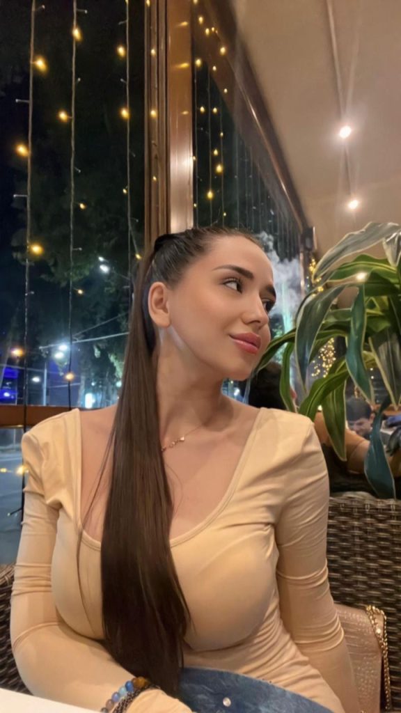 Elite escort from Farida Dubai works in