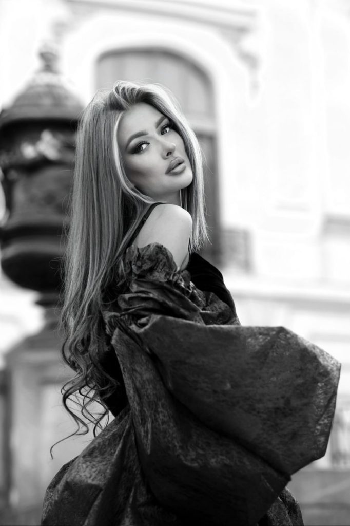 Russian escort from Carine Dubai