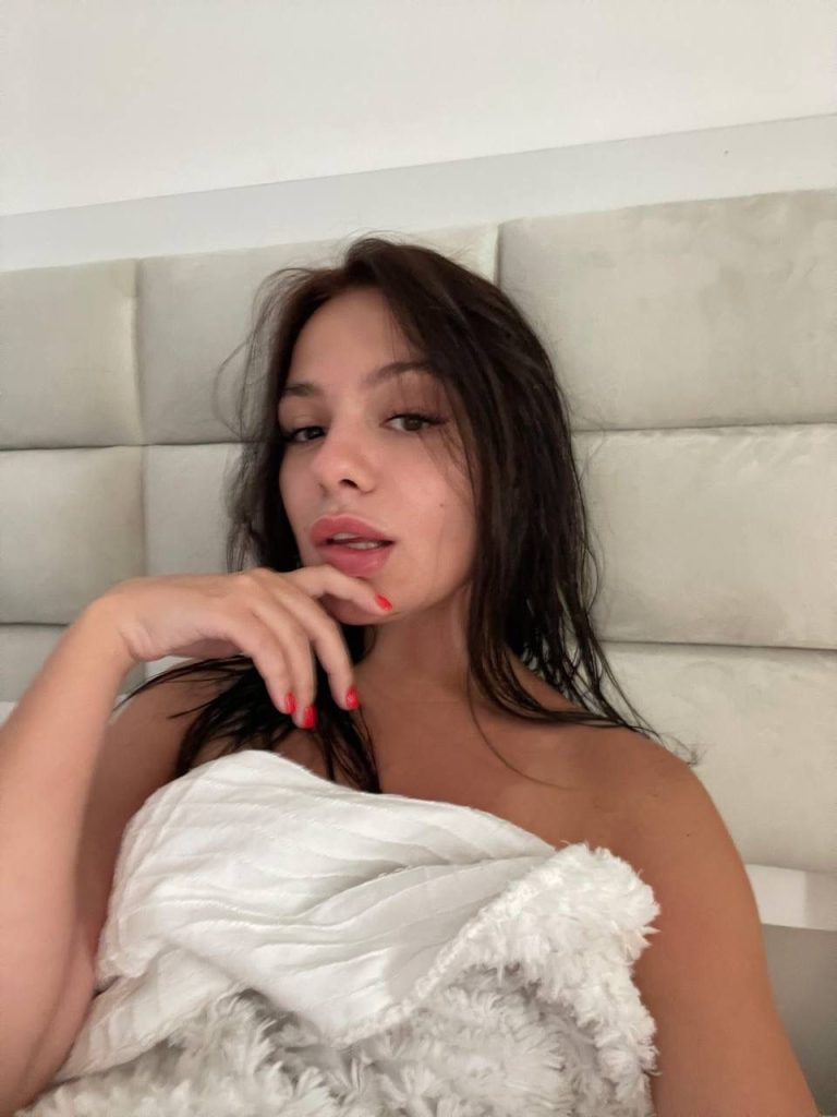 Russian escort from Evangelina Dubai