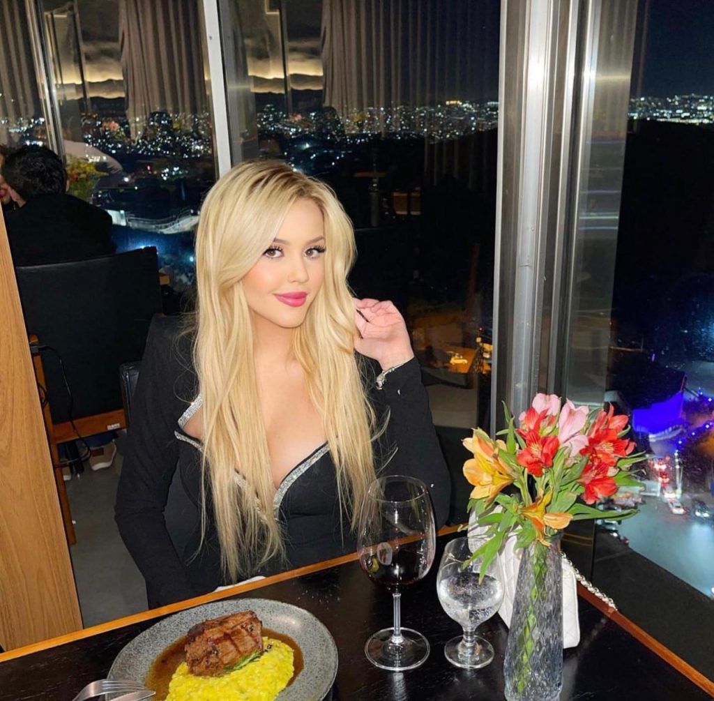 Sophia_dubai